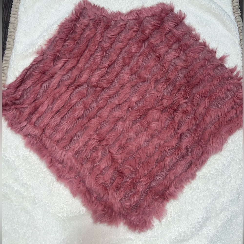 Plush Pink Faux Fur Throw Blanket